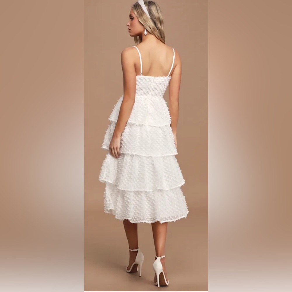 Lulus Flirting with You White Tiered Pom Pom Midi Dress Size M EUC - Picture 3 of 4